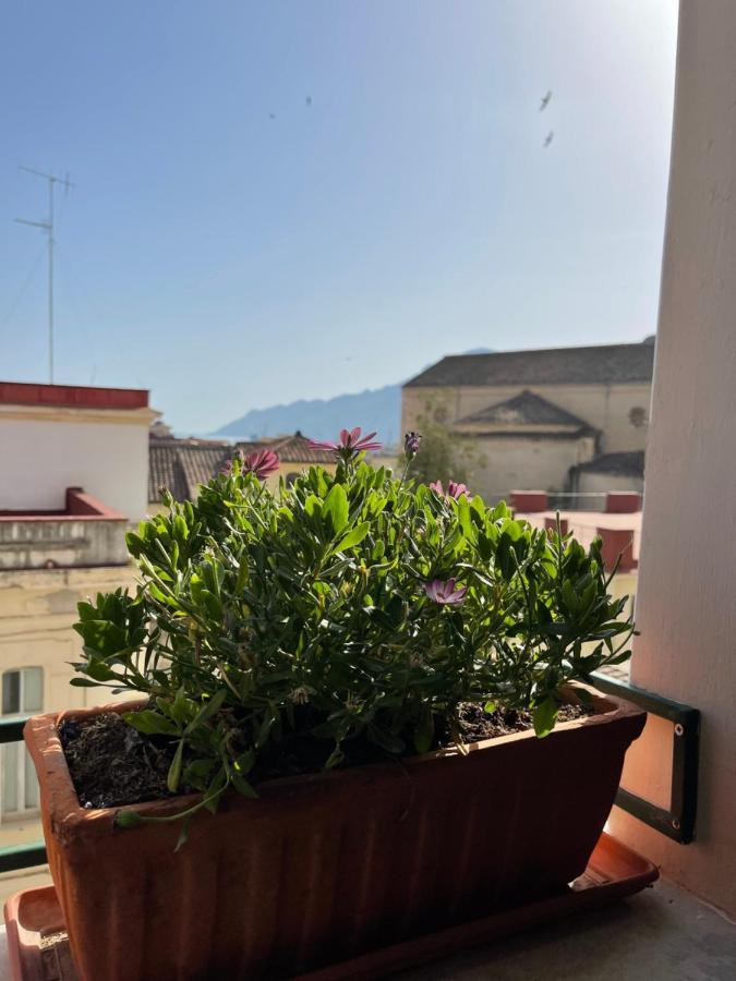 Apartamento A Casa Di Stella Salerno Exterior foto